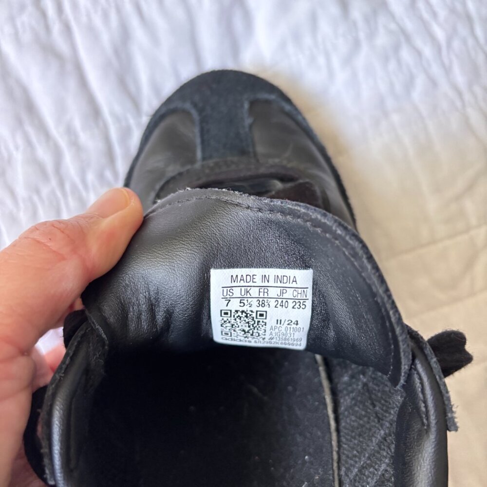 ADIDAS | Samba Womens OG Shoes  - Size Womens 7 - Picture 4 of 8